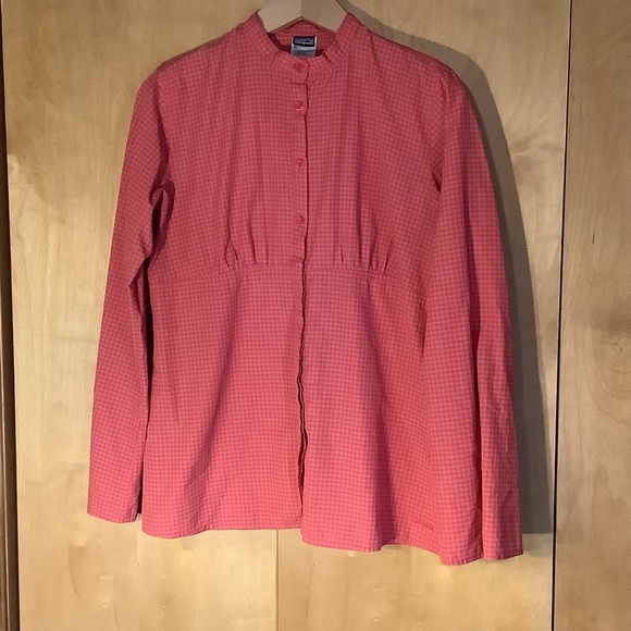 Patagonia Tops - Patagonia orange plaid blouse, size 8